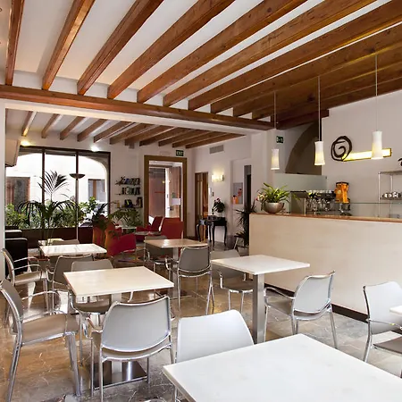 L'host Boutique Hotel
